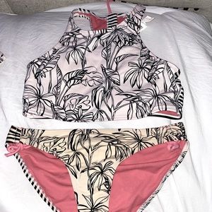 Roxy girls bathing suit set